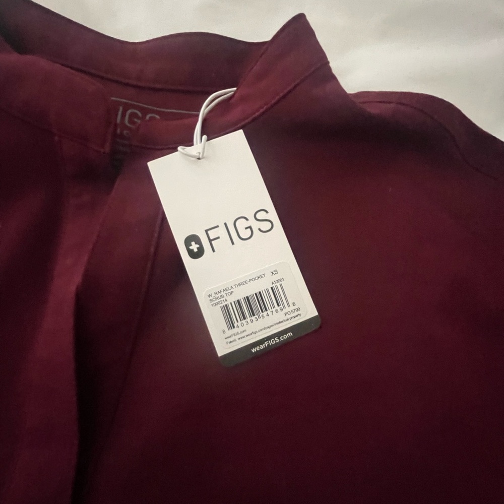 SOLD ** FIGS Rafaela Scrub Top - NWT